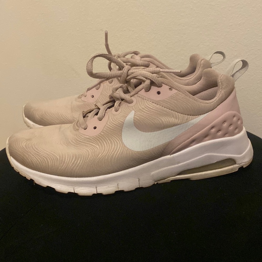 Nike Air Max Motion LW SE